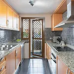 Charming With Spacious Terrace, Pool And Nearby 別荘 *