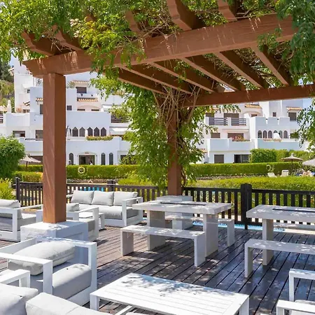 Charming With Spacious Terrace, Pool And Nearby 別荘 *
